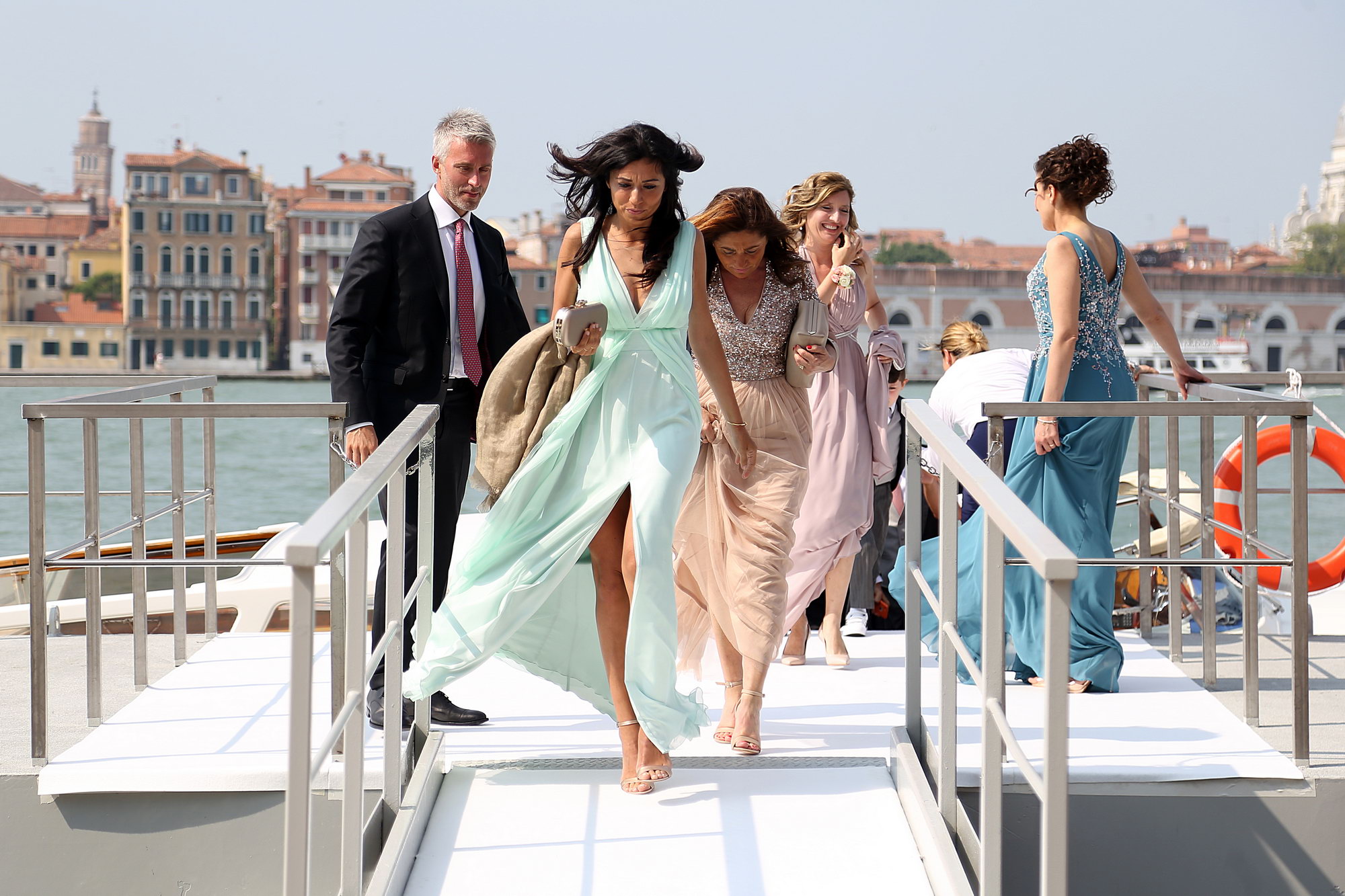 ..imagesweddings englamorous wedding in venice isola delle rose photographer italy_05 by Photo27