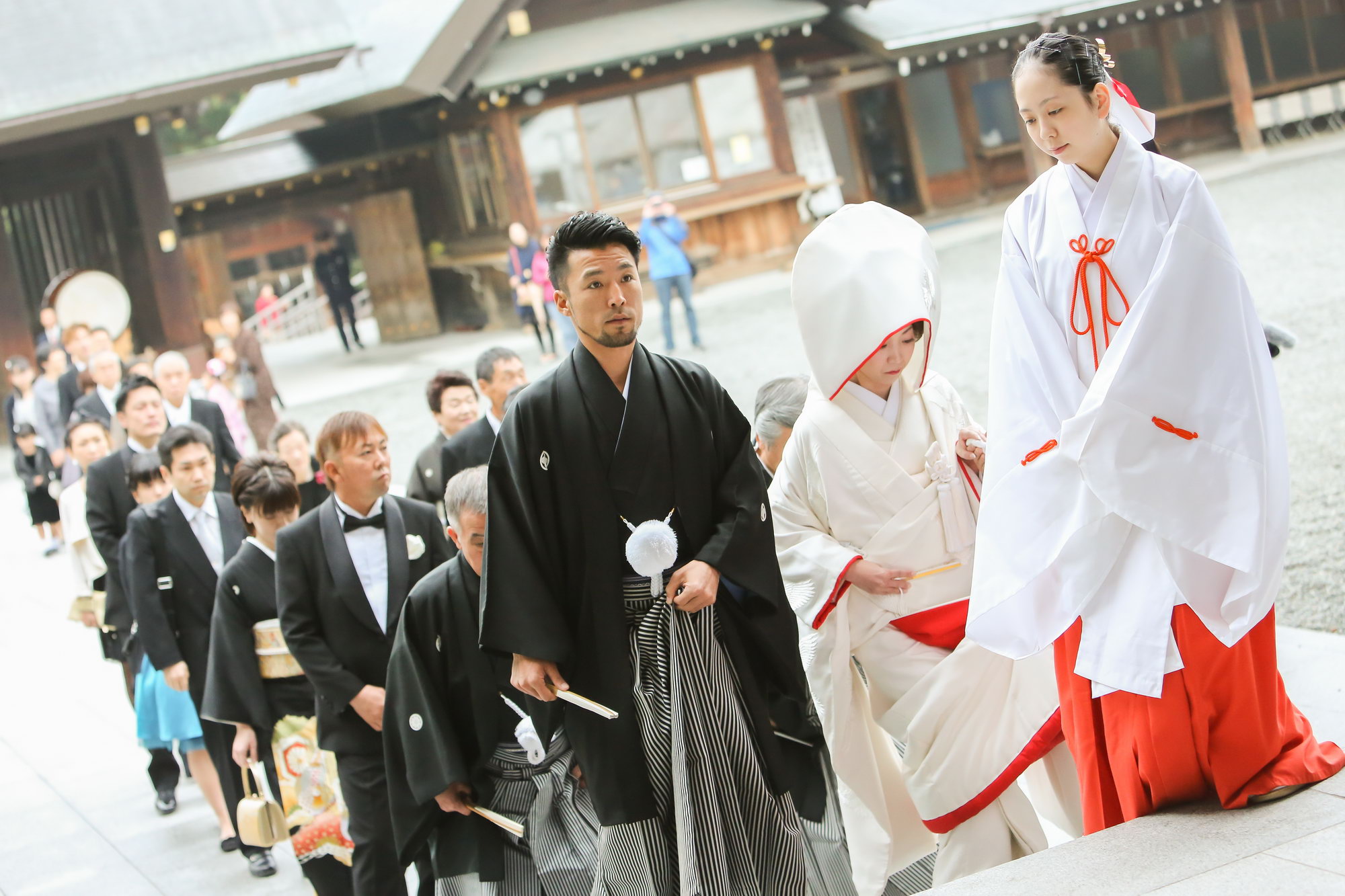 ..imagesweddings enwedding photographer sapporo hokkaido japan japanese temple shrine shinto ceremony destination_10 by Photo27