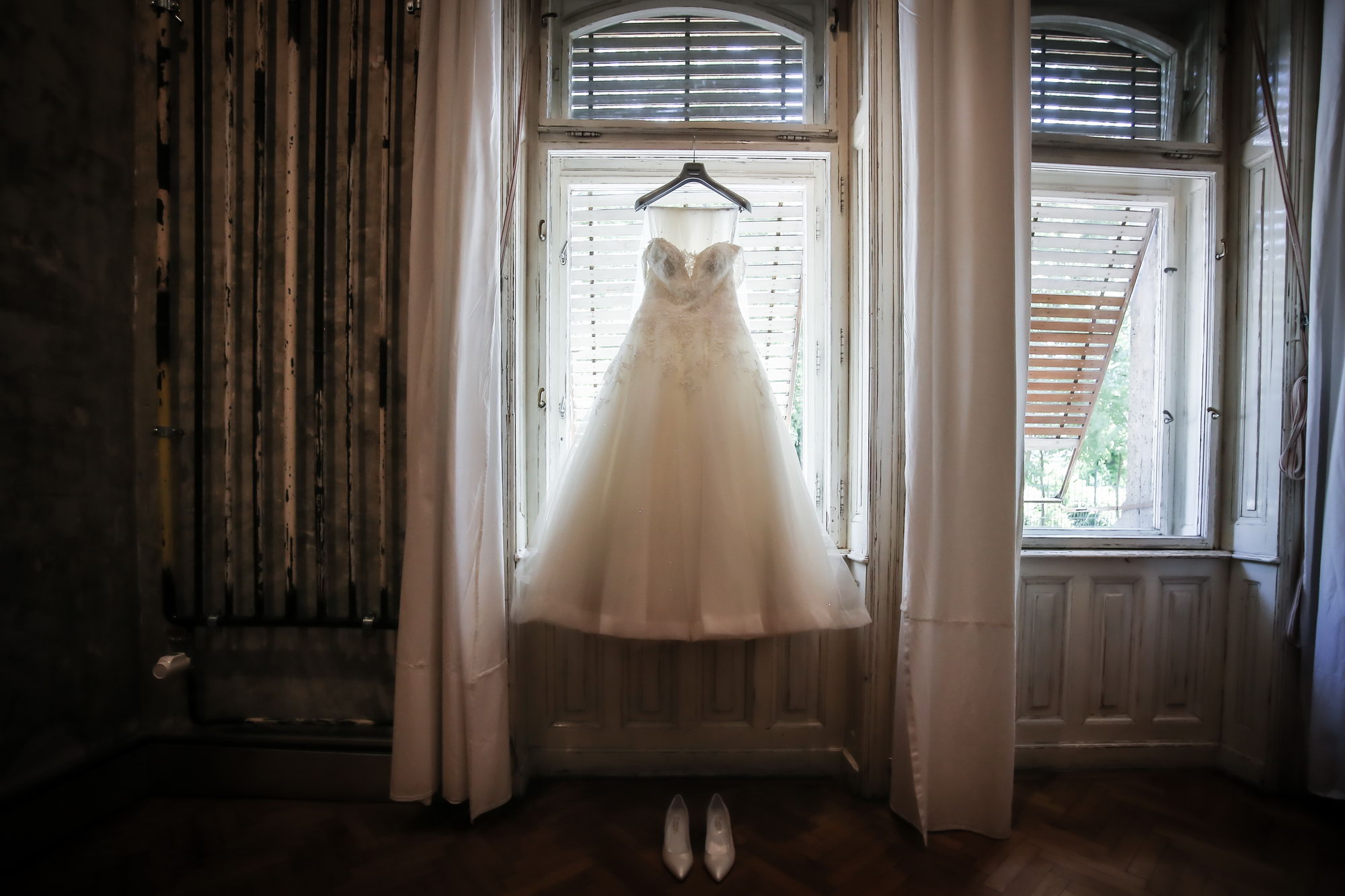 ..imagesweddings endestination wedding in budapest 001 by Photo27