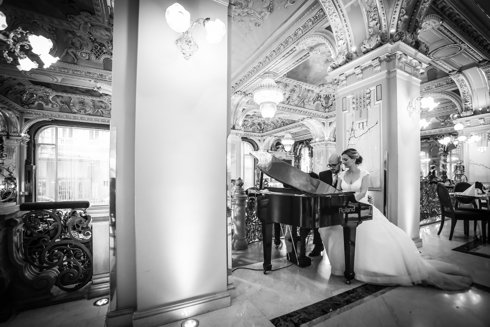 ..imagesweddings endestination wedding in budapest 017 by Photo27